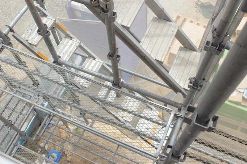 きれいに組まれた足場